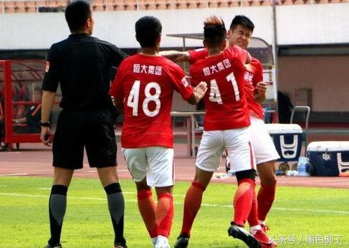 赛季最佳球员爆料视频,独家爆料背后的精彩瞬间  第3张