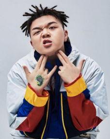 黄旭艾福杰尼最新爆料,揭秘音乐背后的故事与心路历程 第2张 黄旭艾福杰尼最新爆料,揭秘音乐背后的故事与心路历程 第2张