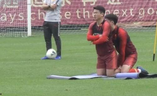 颜骏凌前女友爆料视频,揭秘足球明星背后的情感纠葛